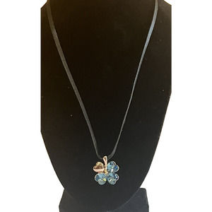 womans pendant necklace 20 in leather chain